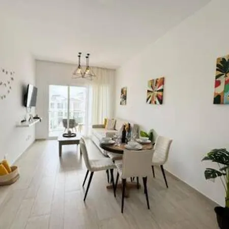 Cozy And Modern Apartment With Pool And Golf View
